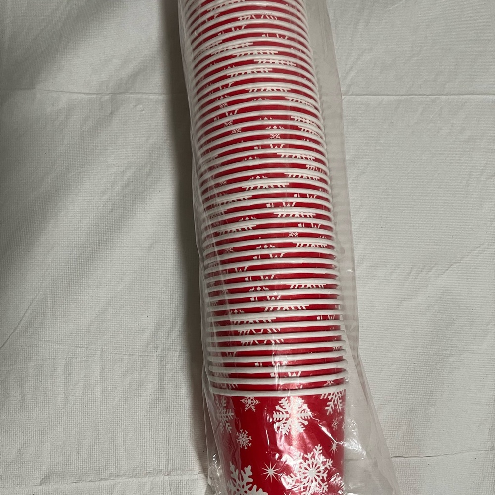 Festive Red Snowflake Party Cups (50)